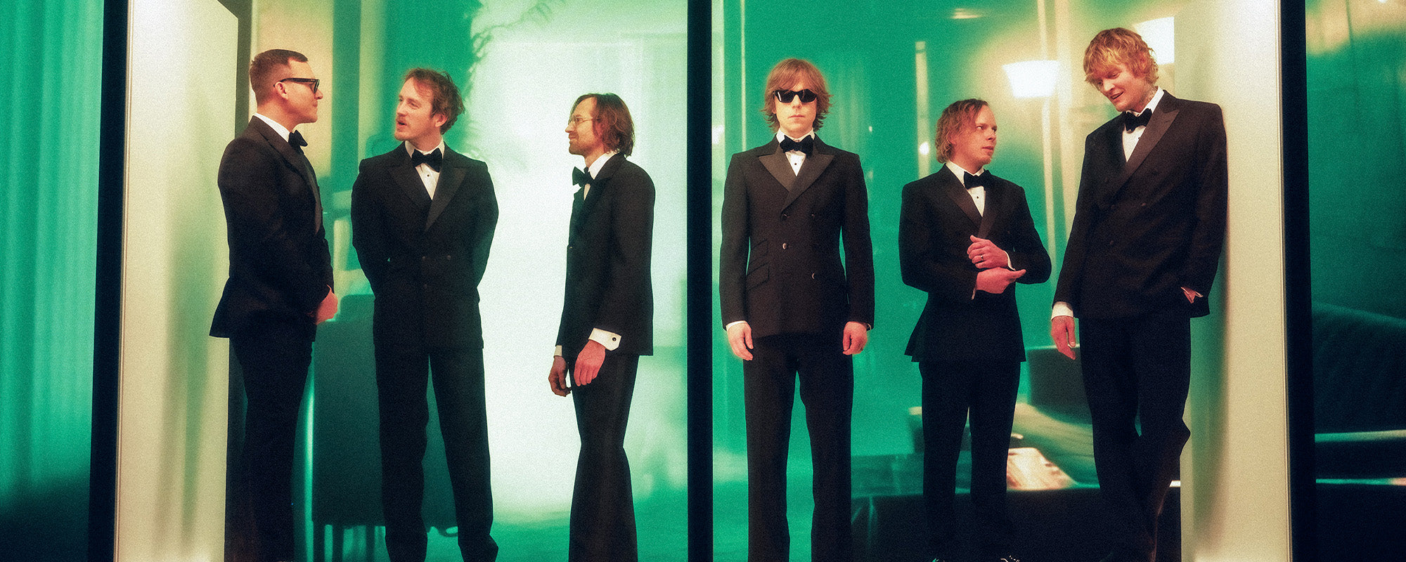 CAGE THE ELEPHANT